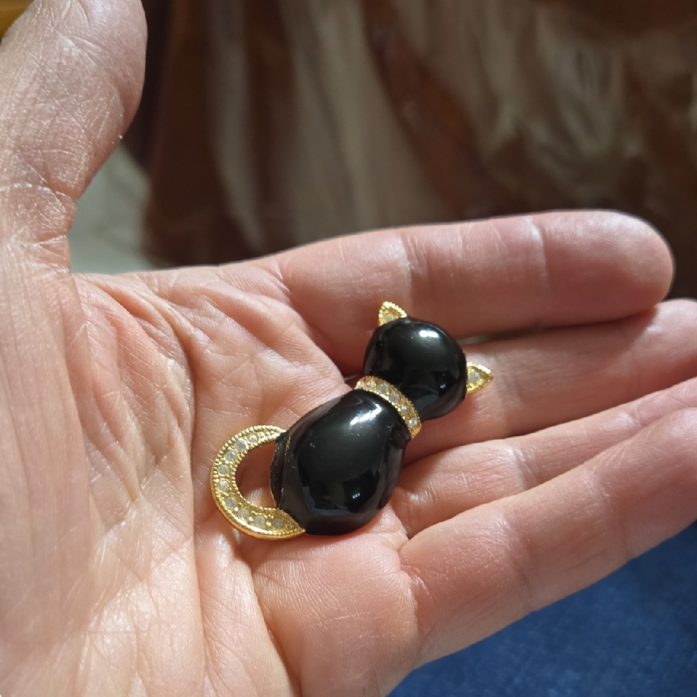 Vintage Elegant Black Cat Brooch with Gold Accents Signed Roman